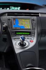 Toyota Prius Plug-In Hybrid 2012 года
